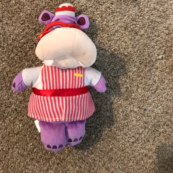 Disney Doc McStuffins Hallie Hippo nurse bean bag plush 8 inch - Picture 3 of 3